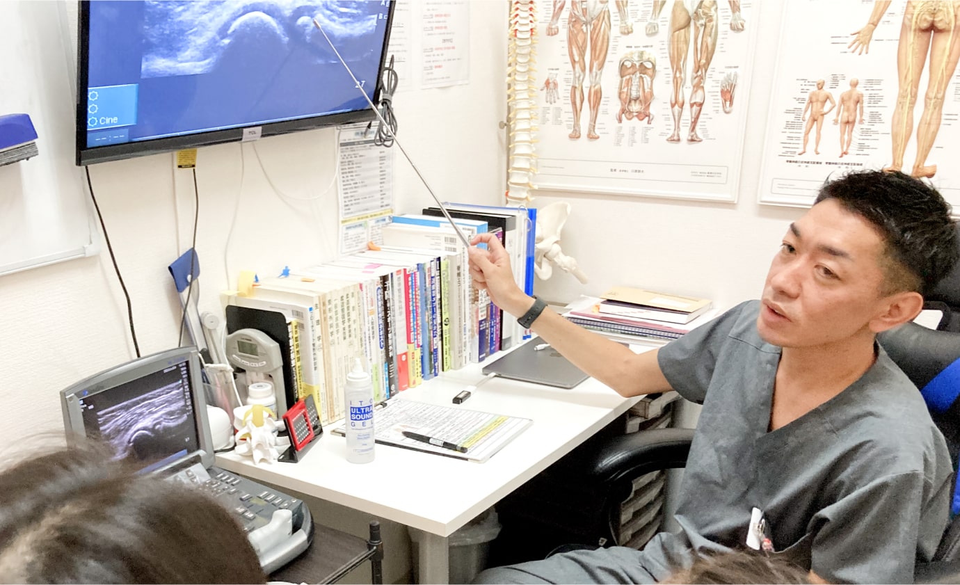 エコーで検査する様子